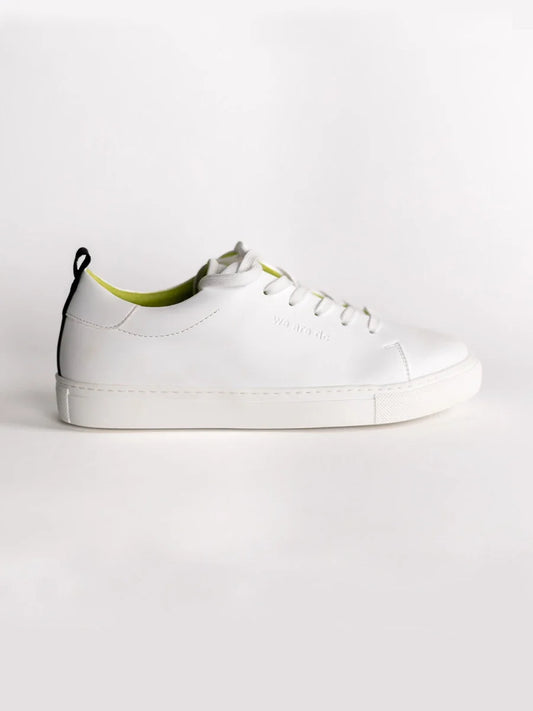 dc Sneaker, veganer Sneaker in Seitenansicht