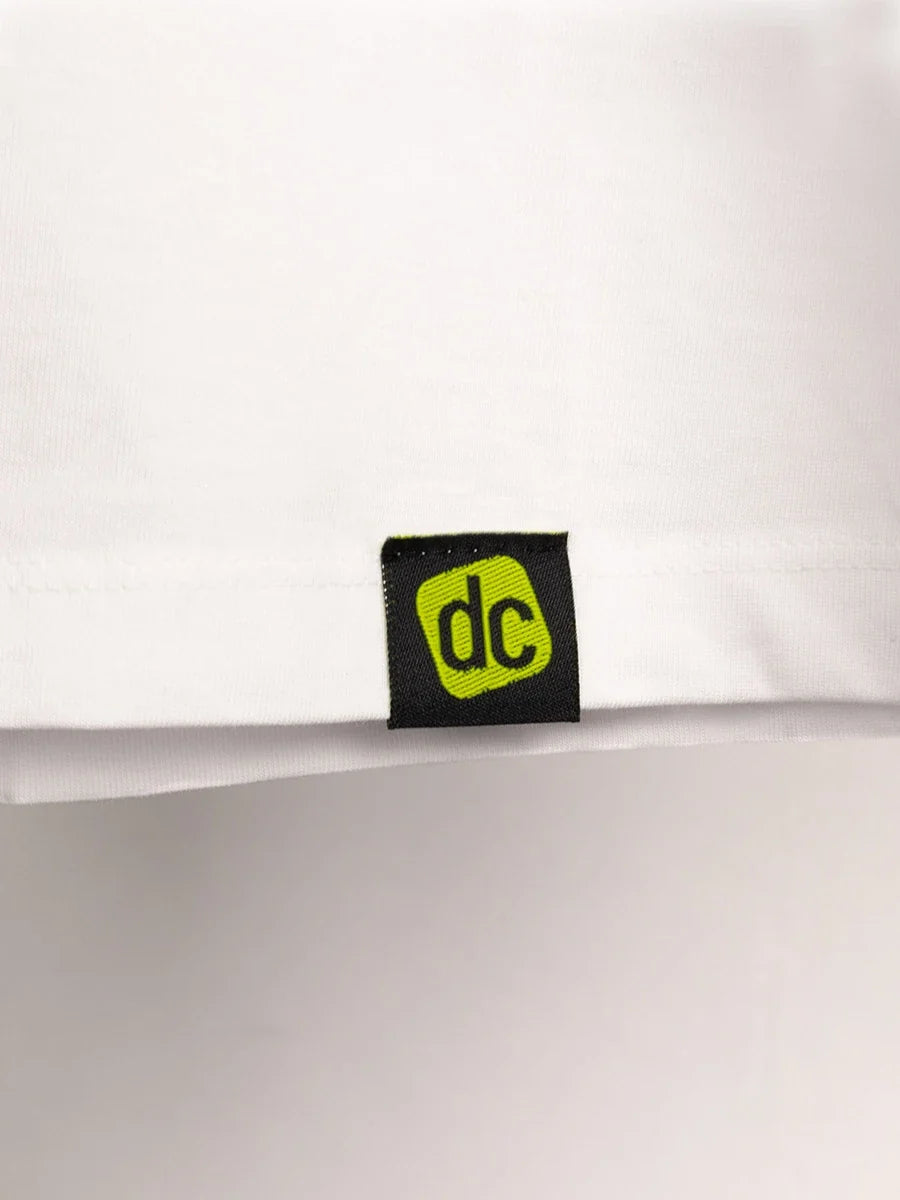 dc T-Shirt, Detail Badge